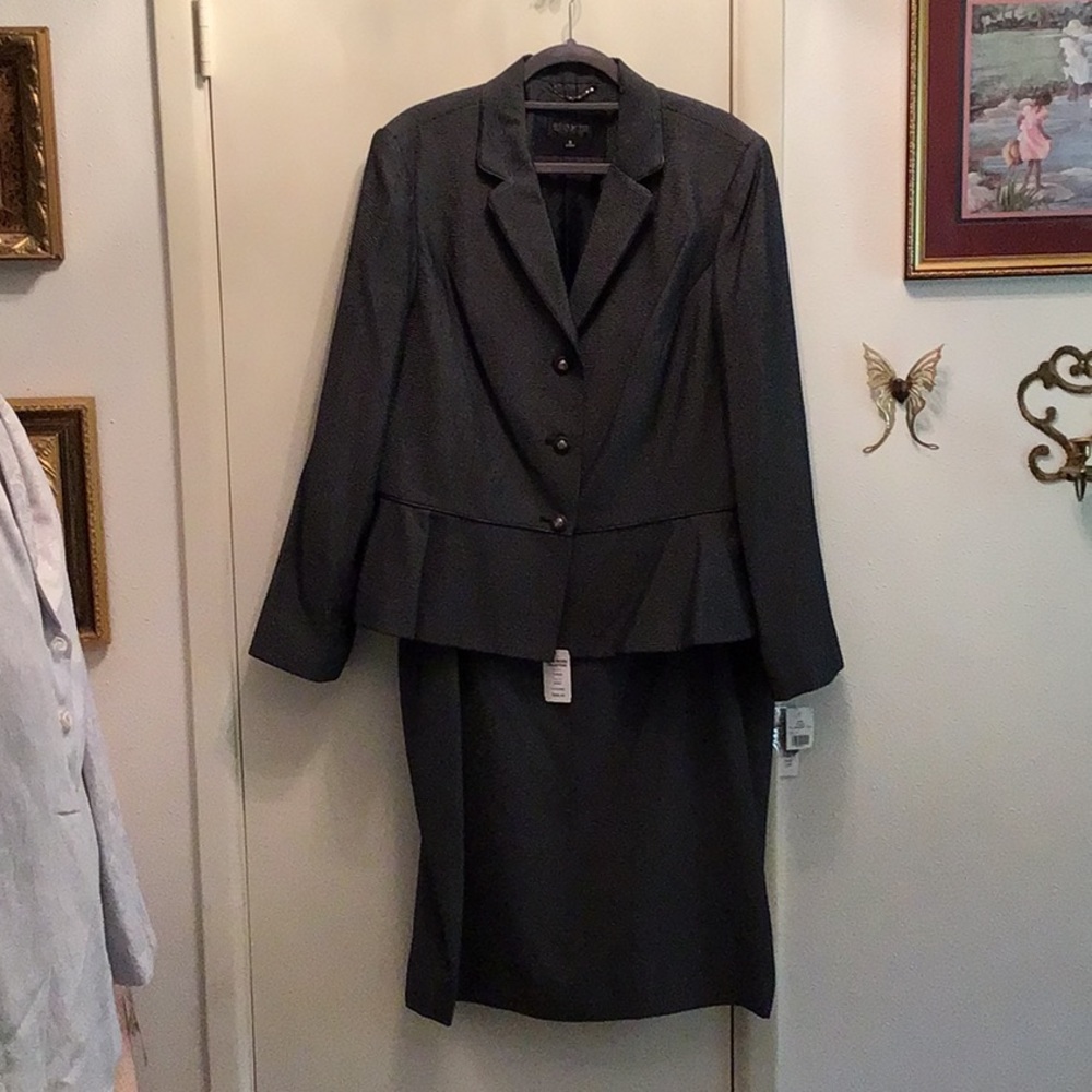 Women 2 pcs suit